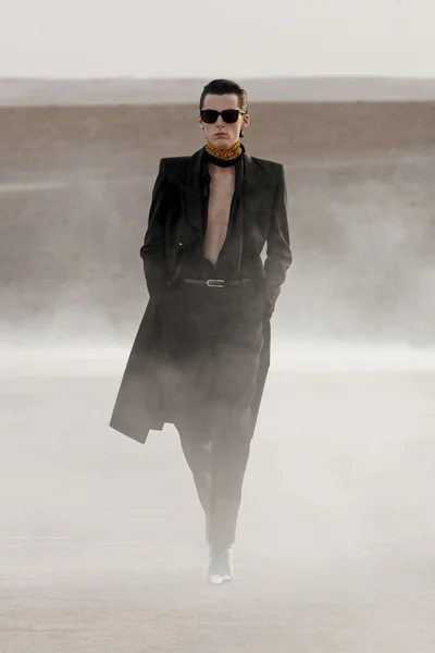 Look 43